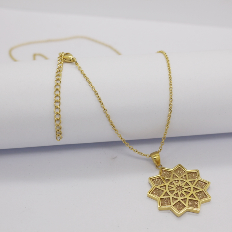 Neckalce